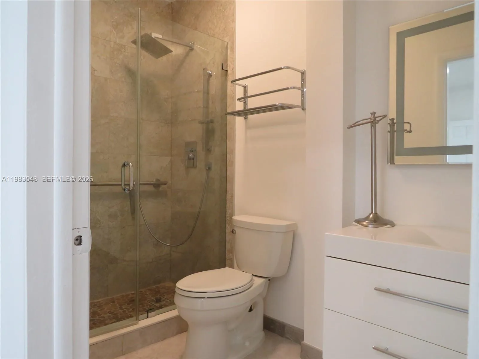 9165 Fontainebleau Blvd 4, Miami, Florida 33172, Miami, Florida 33172, 2 Bedrooms Bedrooms, ,2 BathroomsBathrooms,Residential Lease,For Rent,9165 Fontainebleau Blvd 4, Miami, Florida 33172,A11983548