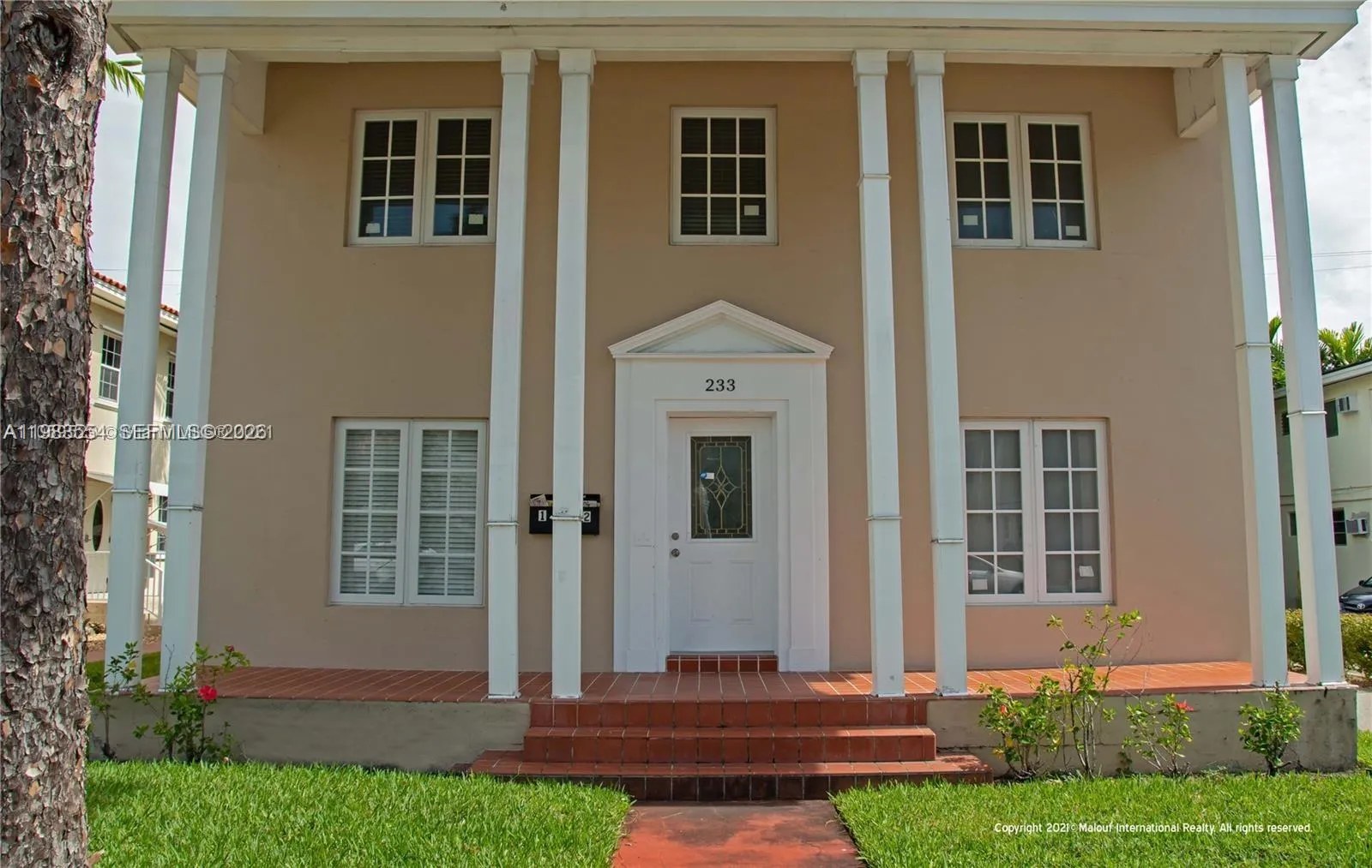 233 Madeira Ave 1, Coral Gables, Florida 33134, Coral Gables, Florida 33134, 2 Bedrooms Bedrooms, ,1 BathroomBathrooms,Residential Lease,For Rent,233 Madeira Ave 1, Coral Gables, Florida 33134,A11983554