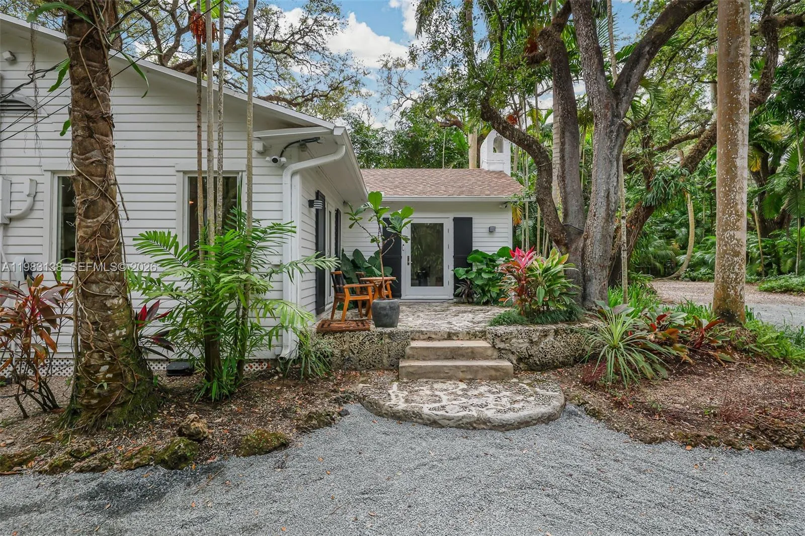 2925 Seminole St, Miami, Florida 33133, Miami, Florida 33133, 3 Bedrooms Bedrooms, ,3 BathroomsBathrooms,Residential,For Sale,2925 Seminole St, Miami, Florida 33133,A11983138