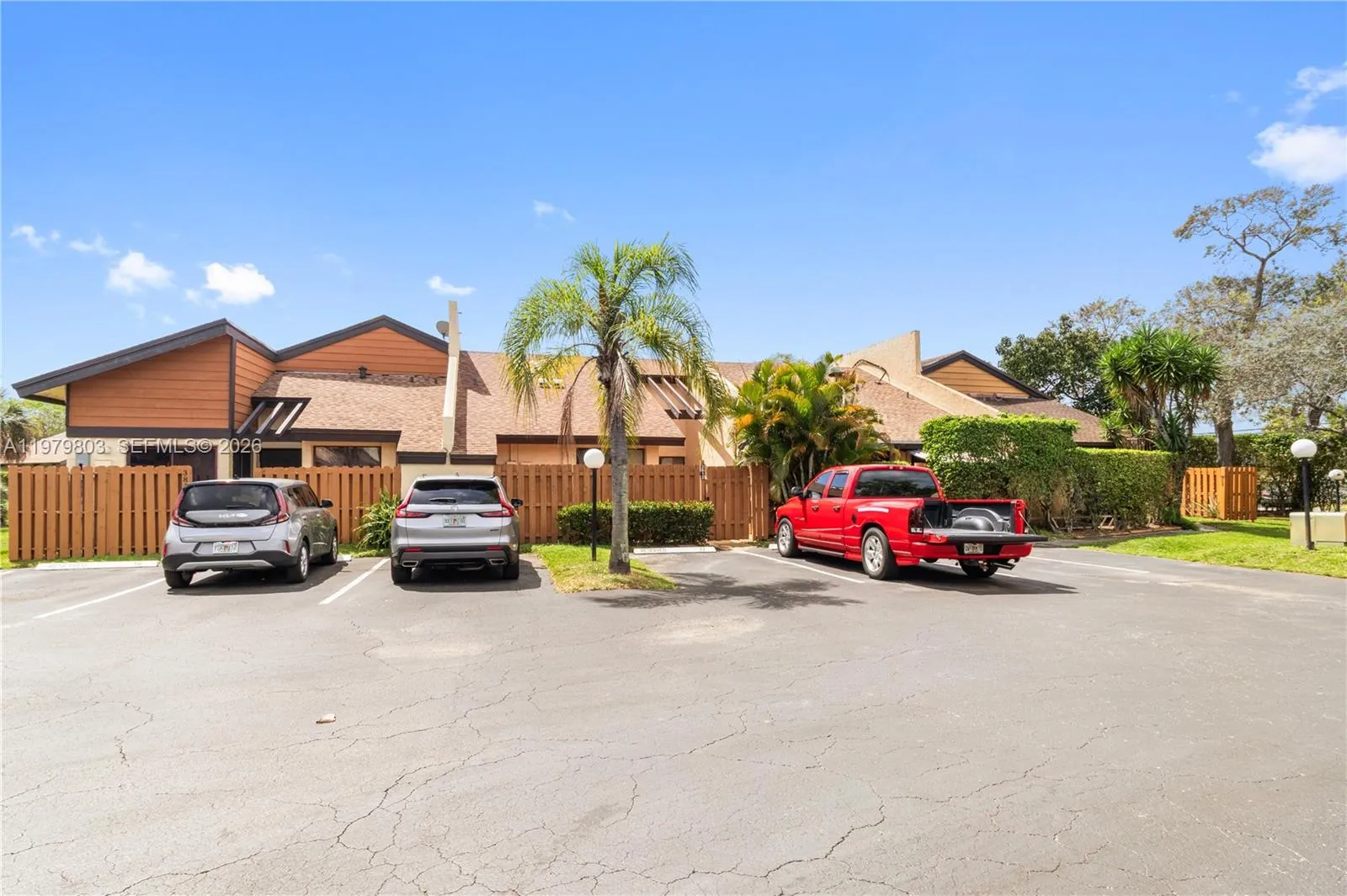 3812 Nw 77th Ave, Davie, Florida 33024, Davie, Florida 33024, 2 Bedrooms Bedrooms, ,1 BathroomBathrooms,Residential,For Sale,3812 Nw 77th Ave, Davie, Florida 33024,A11979803