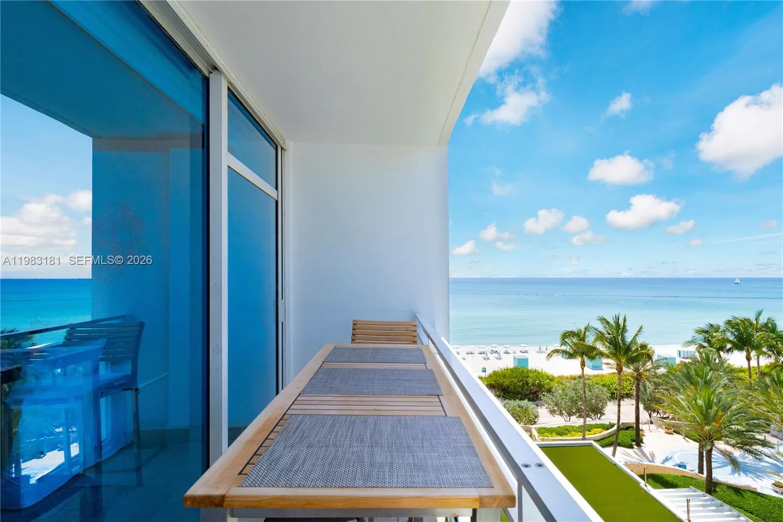 6801 Collins Ave #610 Door 612, Miami Beach, Flori, Miami Beach, Florida 33141, 1 Bedroom Bedrooms, ,1 BathroomBathrooms,Residential Lease,For Rent,6801 Collins Ave #610 Door 612, Miami Beach, Flori,A11983181