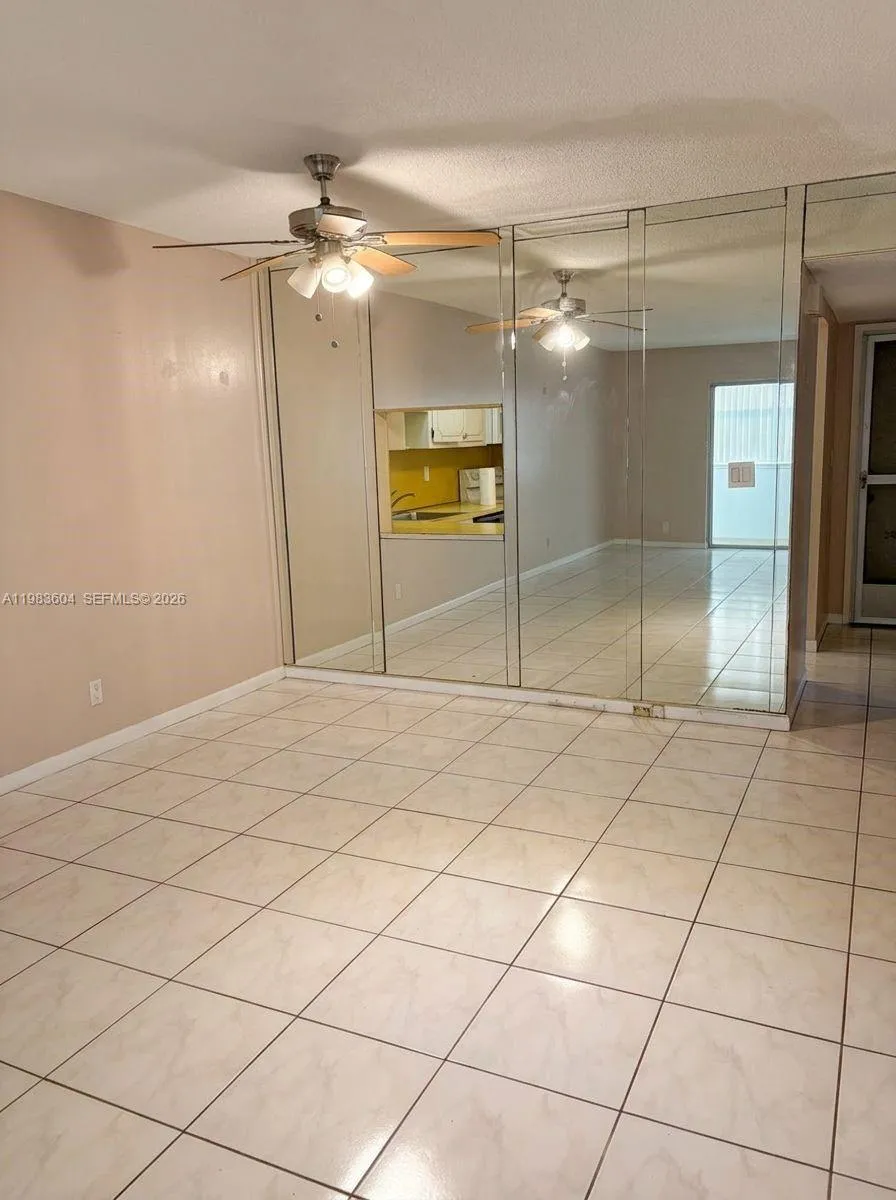 410 Se 2nd St 102, Hallandale Beach, Florida 33009, Hallandale Beach, Florida 33009, 2 Bedrooms Bedrooms, ,2 BathroomsBathrooms,Residential,For Sale,410 Se 2nd St 102, Hallandale Beach, Florida 33009,A11983604