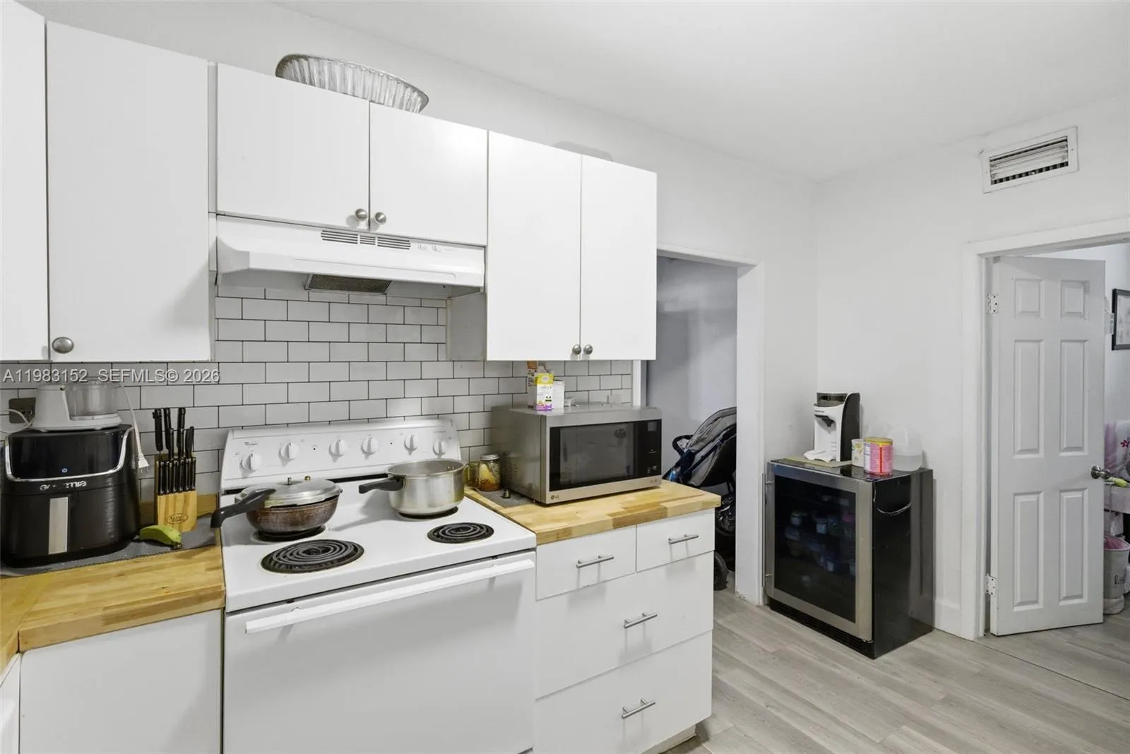 2142 Nw 33rd St, Miami, Florida 33142, Miami, Florida 33142, 5 Bedrooms Bedrooms, ,2 BathroomsBathrooms,Residential,For Sale,2142 Nw 33rd St, Miami, Florida 33142,A11983152