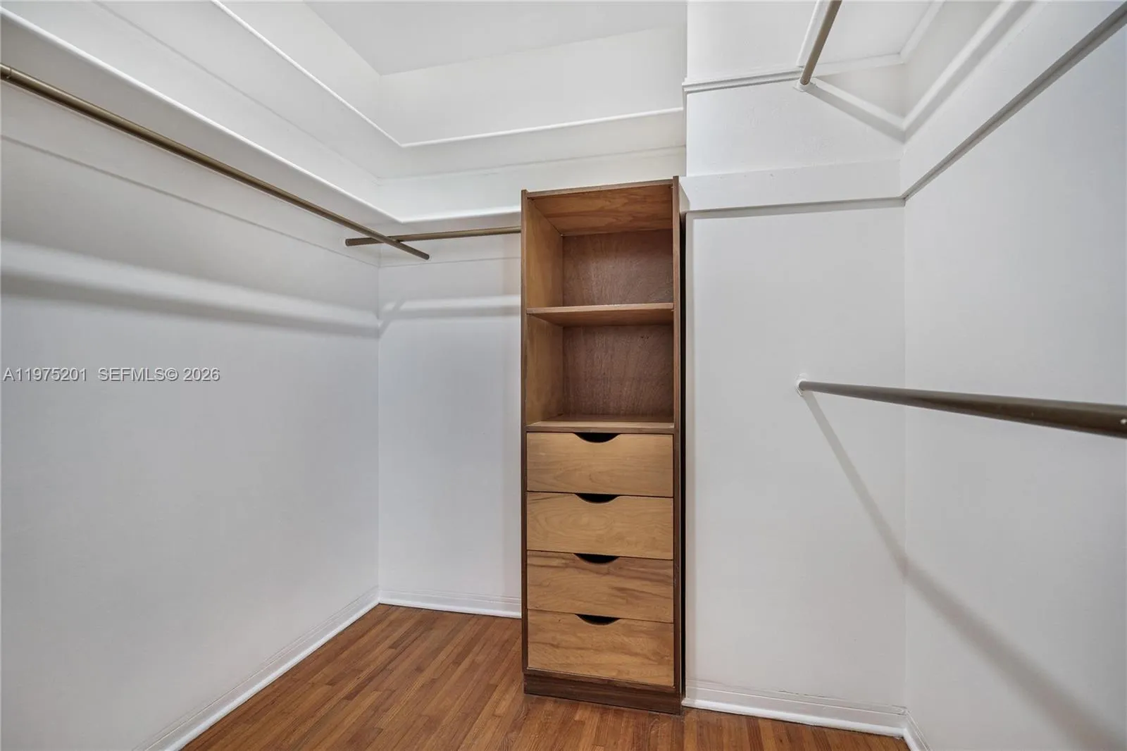 1235 Algardi Ave 0, Coral Gables, Florida 33146, Coral Gables, Florida 33146, 3 Bedrooms Bedrooms, ,2 BathroomsBathrooms,Residential Lease,For Rent,1235 Algardi Ave 0, Coral Gables, Florida 33146,A11975201