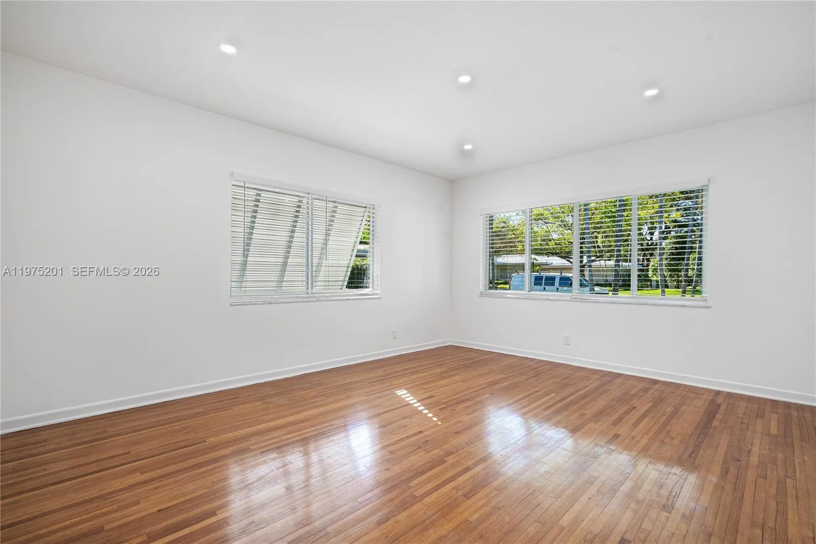 1235 Algardi Ave 0, Coral Gables, Florida 33146, Coral Gables, Florida 33146, 3 Bedrooms Bedrooms, ,2 BathroomsBathrooms,Residential Lease,For Rent,1235 Algardi Ave 0, Coral Gables, Florida 33146,A11975201