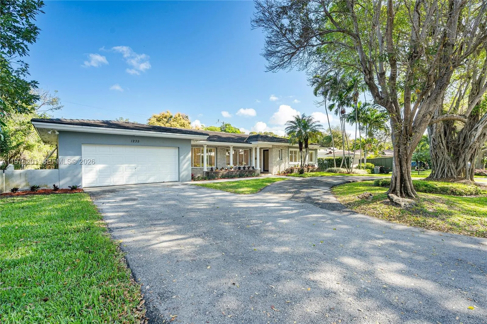 1235 Algardi Ave 0, Coral Gables, Florida 33146, Coral Gables, Florida 33146, 3 Bedrooms Bedrooms, ,2 BathroomsBathrooms,Residential Lease,For Rent,1235 Algardi Ave 0, Coral Gables, Florida 33146,A11975201