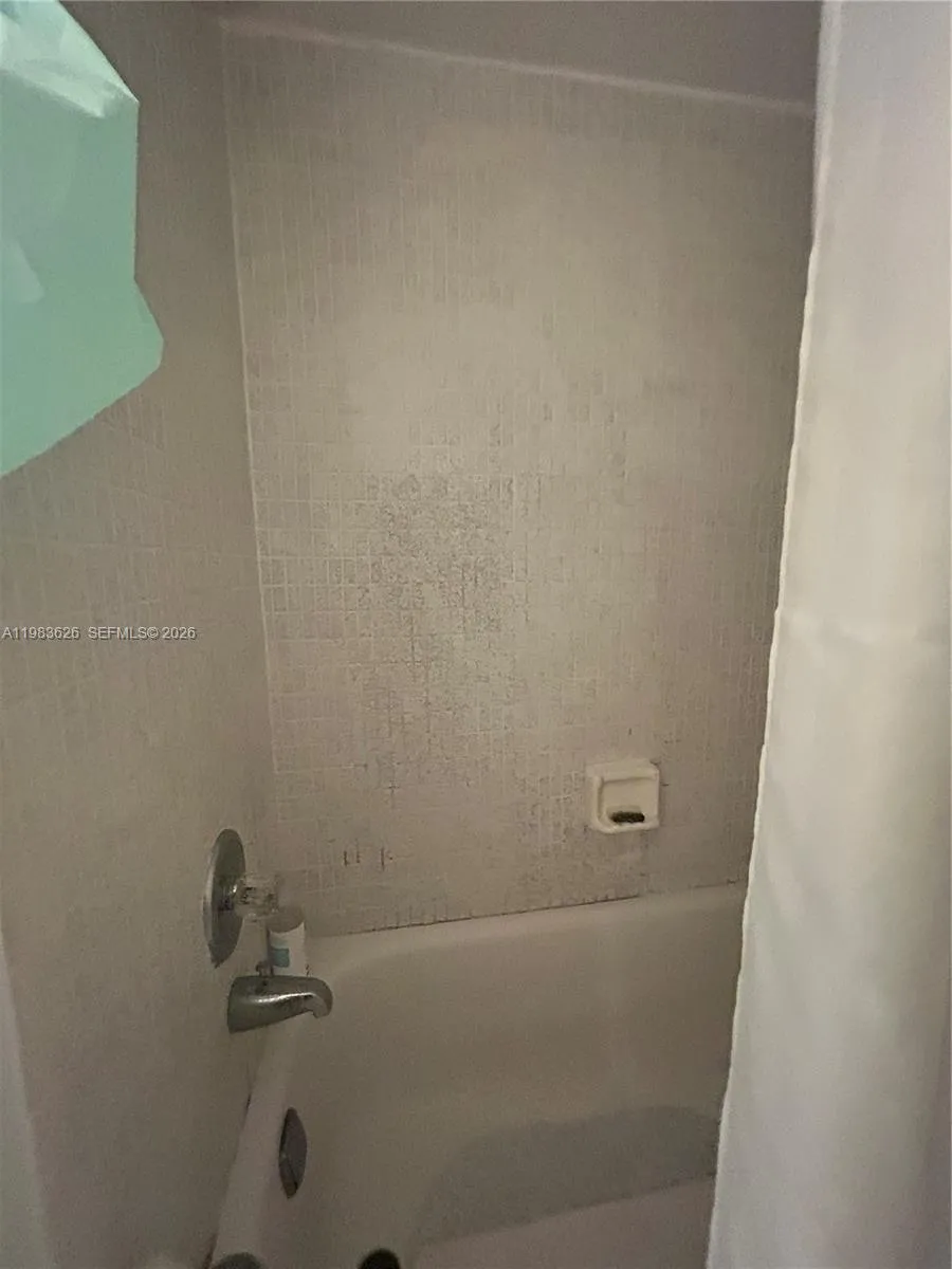 290 174th St 1715, Sunny Isles Beach, Florida 3316, Sunny Isles Beach, Florida 33160, ,1 BathroomBathrooms,Residential Lease,For Rent,290 174th St 1715, Sunny Isles Beach, Florida 3316,A11983626