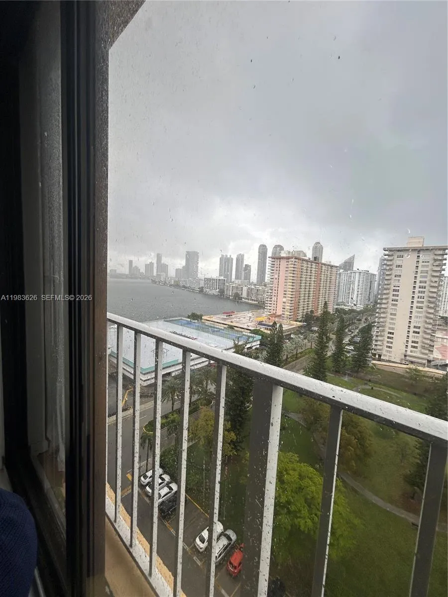 290 174th St 1715, Sunny Isles Beach, Florida 3316, Sunny Isles Beach, Florida 33160, ,1 BathroomBathrooms,Residential Lease,For Rent,290 174th St 1715, Sunny Isles Beach, Florida 3316,A11983626