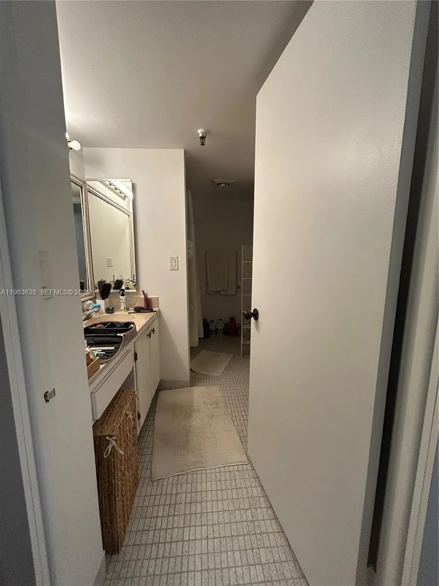 290 174th St 1715, Sunny Isles Beach, Florida 3316, Sunny Isles Beach, Florida 33160, ,1 BathroomBathrooms,Residential Lease,For Rent,290 174th St 1715, Sunny Isles Beach, Florida 3316,A11983626
