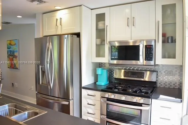 1009 Tequesta, Fort Lauderdale, Florida 33311-6261, Fort Lauderdale, Florida 33311-6261, 3 Bedrooms Bedrooms, ,3 BathroomsBathrooms,Residential,For Sale,1009 Tequesta, Fort Lauderdale, Florida 33311-6261,A11983328