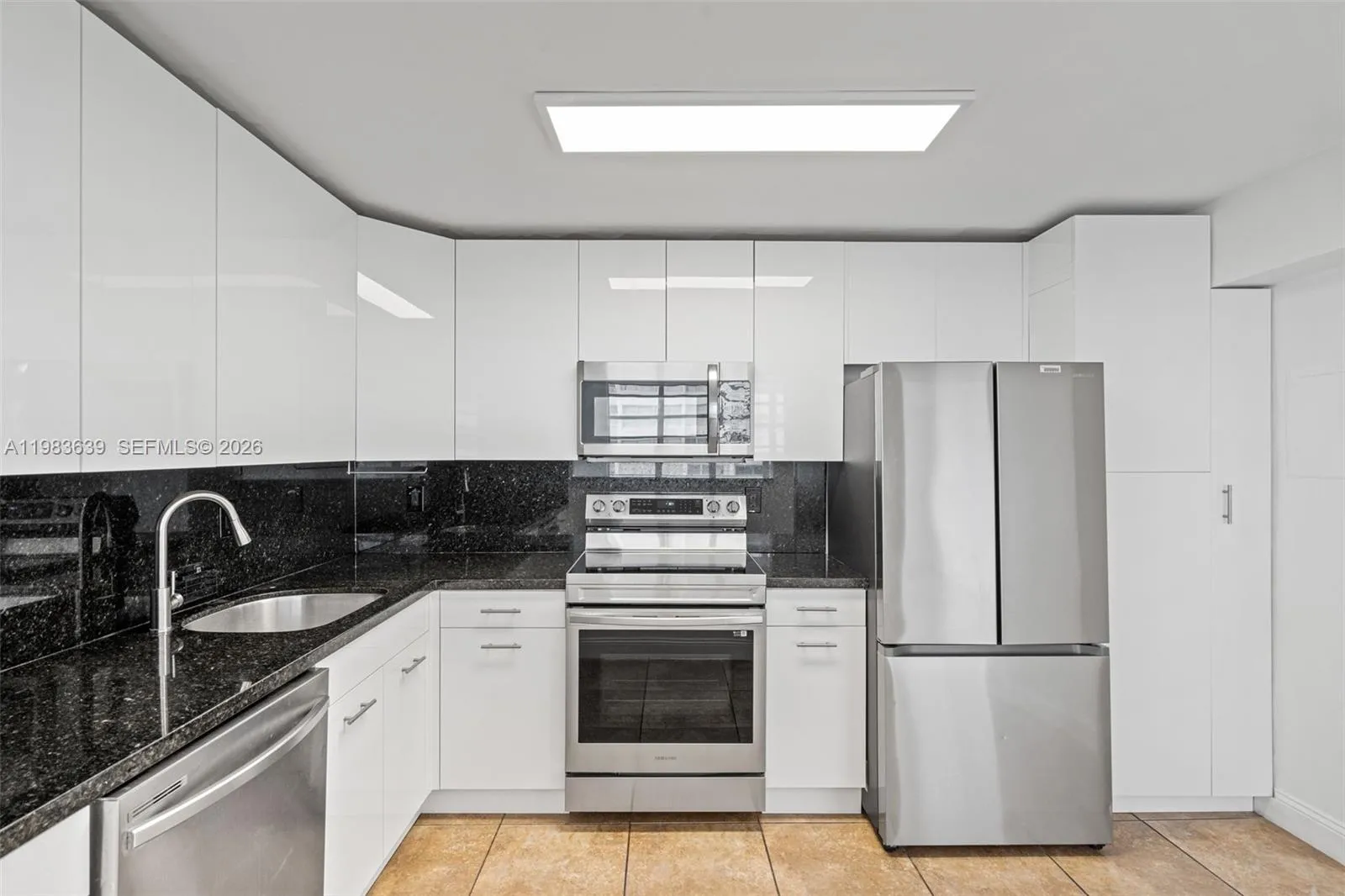 2750 Ne 183rd St 1203, Aventura, Florida 33160, Aventura, Florida 33160, 2 Bedrooms Bedrooms, ,2 BathroomsBathrooms,Residential Lease,For Rent,2750 Ne 183rd St 1203, Aventura, Florida 33160,A11983639