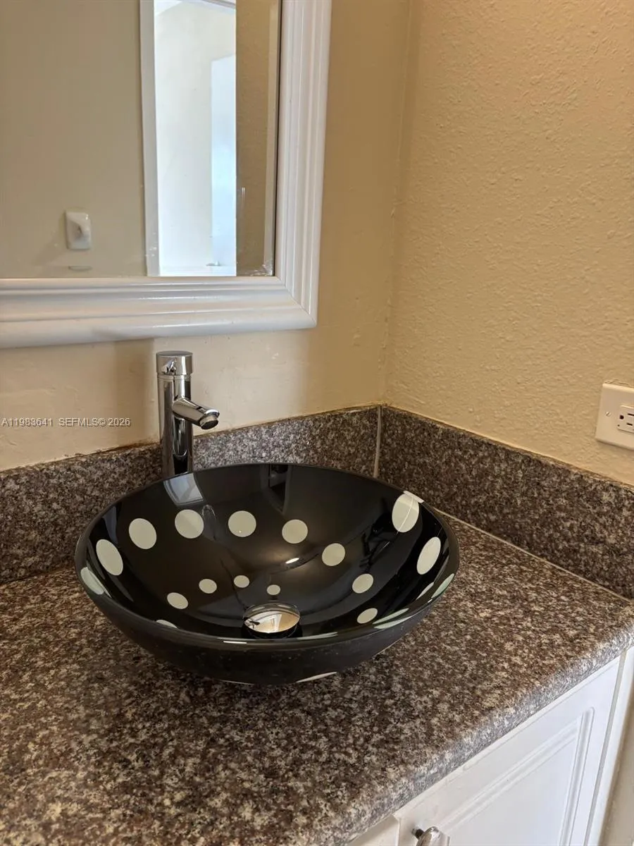 5100 Sw 41st St 224, Pembroke Park, Florida 33023, Pembroke Park, Florida 33023, 2 Bedrooms Bedrooms, ,2 BathroomsBathrooms,Residential Lease,For Rent,5100 Sw 41st St 224, Pembroke Park, Florida 33023,A11983641