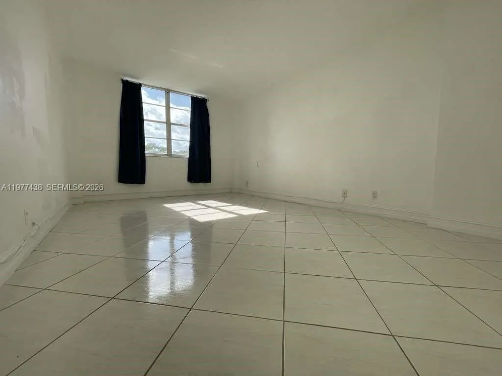 1455 N Treasure Dr 4l, North Bay Village, Florida, North Bay Village, Florida 33141, 1 Bedroom Bedrooms, ,1 BathroomBathrooms,Residential Lease,For Rent,1455 N Treasure Dr 4l, North Bay Village, Florida ,A11977438