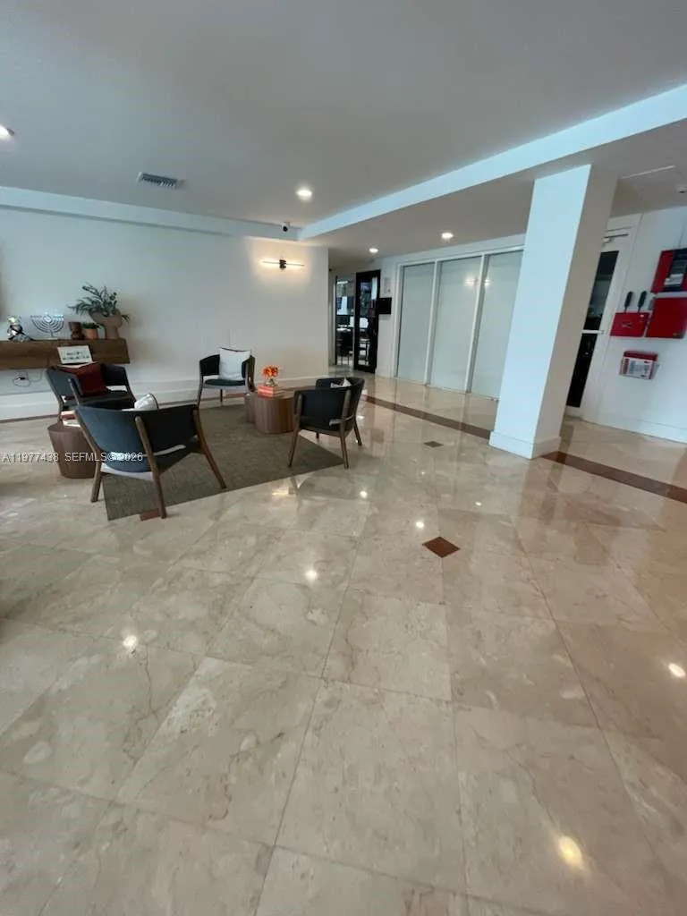 1455 N Treasure Dr 4l, North Bay Village, Florida, North Bay Village, Florida 33141, 1 Bedroom Bedrooms, ,1 BathroomBathrooms,Residential Lease,For Rent,1455 N Treasure Dr 4l, North Bay Village, Florida ,A11977438