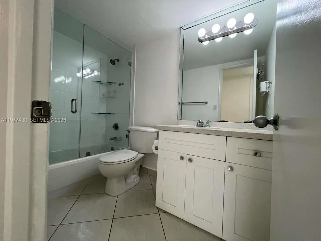 1455 N Treasure Dr 4l, North Bay Village, Florida, North Bay Village, Florida 33141, 1 Bedroom Bedrooms, ,1 BathroomBathrooms,Residential Lease,For Rent,1455 N Treasure Dr 4l, North Bay Village, Florida ,A11977438