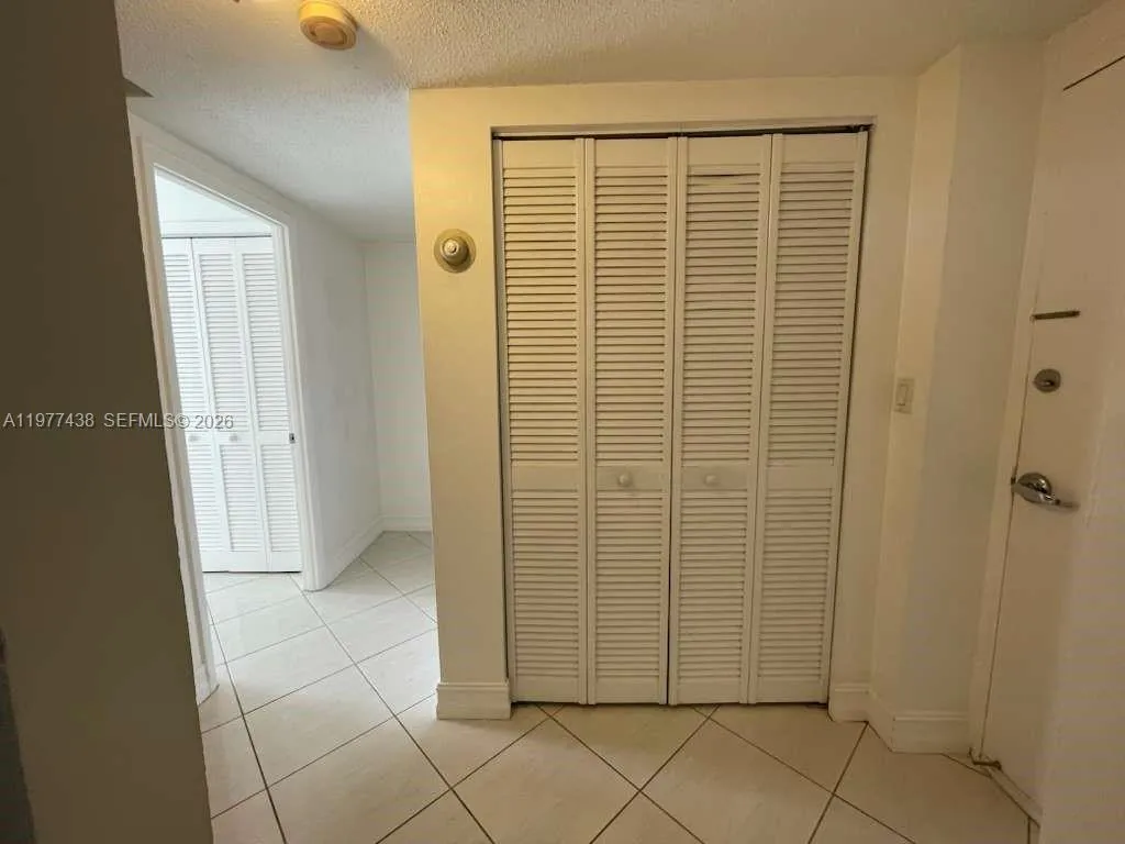 1455 N Treasure Dr 4l, North Bay Village, Florida, North Bay Village, Florida 33141, 1 Bedroom Bedrooms, ,1 BathroomBathrooms,Residential Lease,For Rent,1455 N Treasure Dr 4l, North Bay Village, Florida ,A11977438