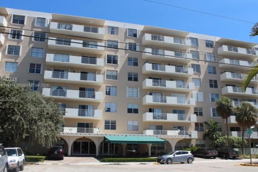 1455 N Treasure Dr 4l, North Bay Village, Florida, North Bay Village, Florida 33141, 1 Bedroom Bedrooms, ,1 BathroomBathrooms,Residential Lease,For Rent,1455 N Treasure Dr 4l, North Bay Village, Florida ,A11977438
