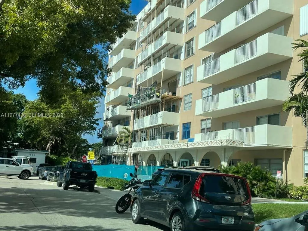 1455 N Treasure Dr 4l, North Bay Village, Florida, North Bay Village, Florida 33141, 1 Bedroom Bedrooms, ,1 BathroomBathrooms,Residential Lease,For Rent,1455 N Treasure Dr 4l, North Bay Village, Florida ,A11977438