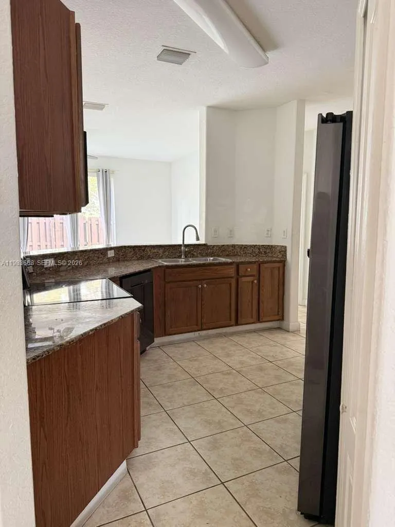 8683 Nw 109th Ct, Doral, Florida 33178, Doral, Florida 33178, 4 Bedrooms Bedrooms, ,3 BathroomsBathrooms,Residential Lease,For Rent,8683 Nw 109th Ct, Doral, Florida 33178,A11983668