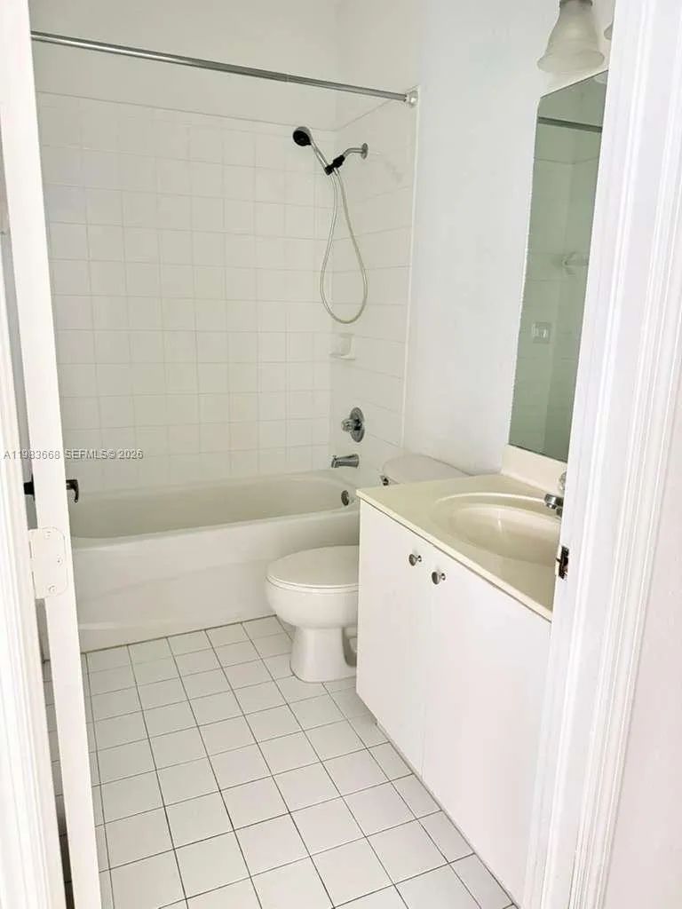 full first floor bath