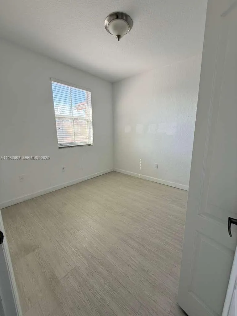 Upstairs 2nd bedroom
