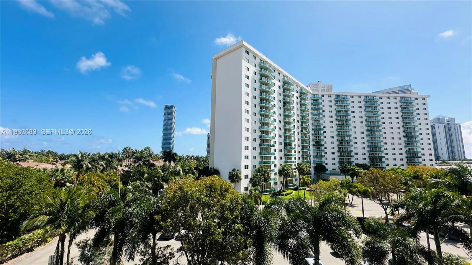 19390 Collins Ave 424, Sunny Isles Beach, Florida, Sunny Isles Beach, Florida 33160, 1 Bedroom Bedrooms, ,1 BathroomBathrooms,Residential Lease,For Rent,19390 Collins Ave 424, Sunny Isles Beach, Florida ,A11983683