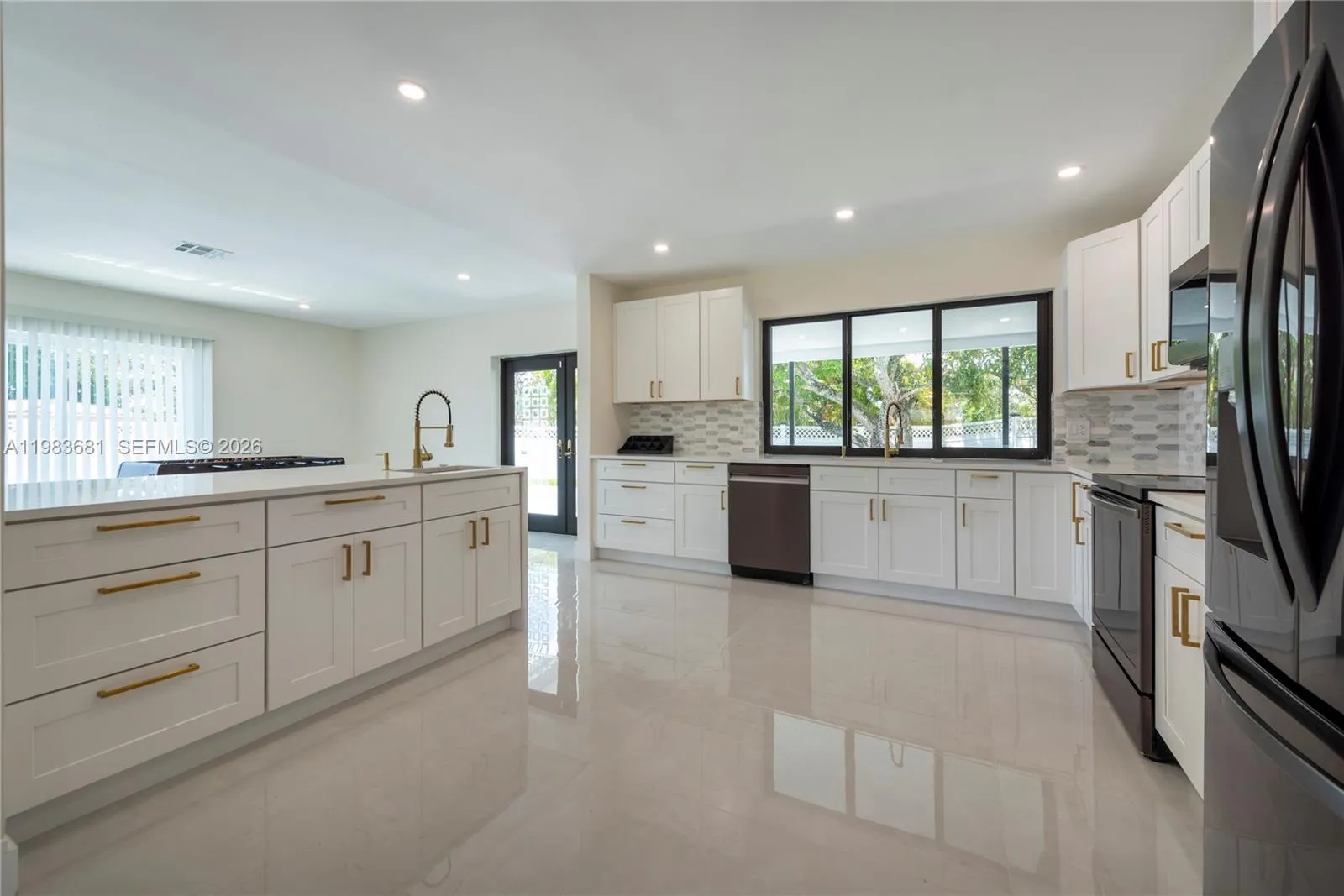 4700 Mckinley St, Hollywood, Florida 33021, Hollywood, Florida 33021, 5 Bedrooms Bedrooms, ,3 BathroomsBathrooms,Residential Lease,For Rent,4700 Mckinley St, Hollywood, Florida 33021,A11983681