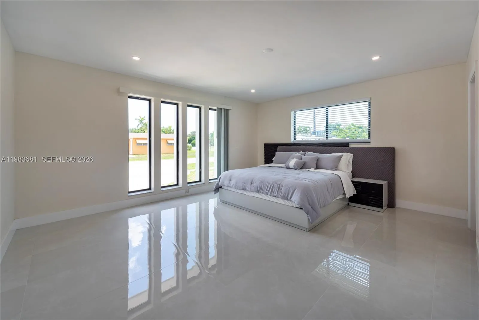 4700 Mckinley St, Hollywood, Florida 33021, Hollywood, Florida 33021, 5 Bedrooms Bedrooms, ,3 BathroomsBathrooms,Residential Lease,For Rent,4700 Mckinley St, Hollywood, Florida 33021,A11983681