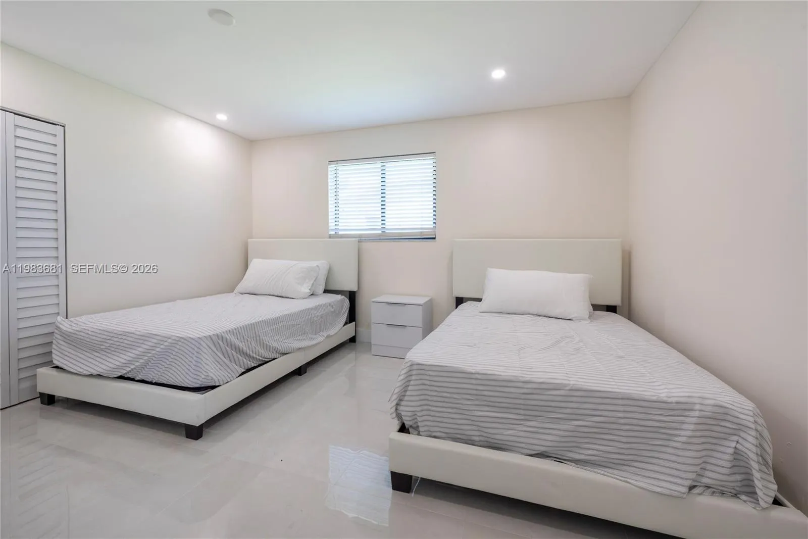 4700 Mckinley St, Hollywood, Florida 33021, Hollywood, Florida 33021, 5 Bedrooms Bedrooms, ,3 BathroomsBathrooms,Residential Lease,For Rent,4700 Mckinley St, Hollywood, Florida 33021,A11983681