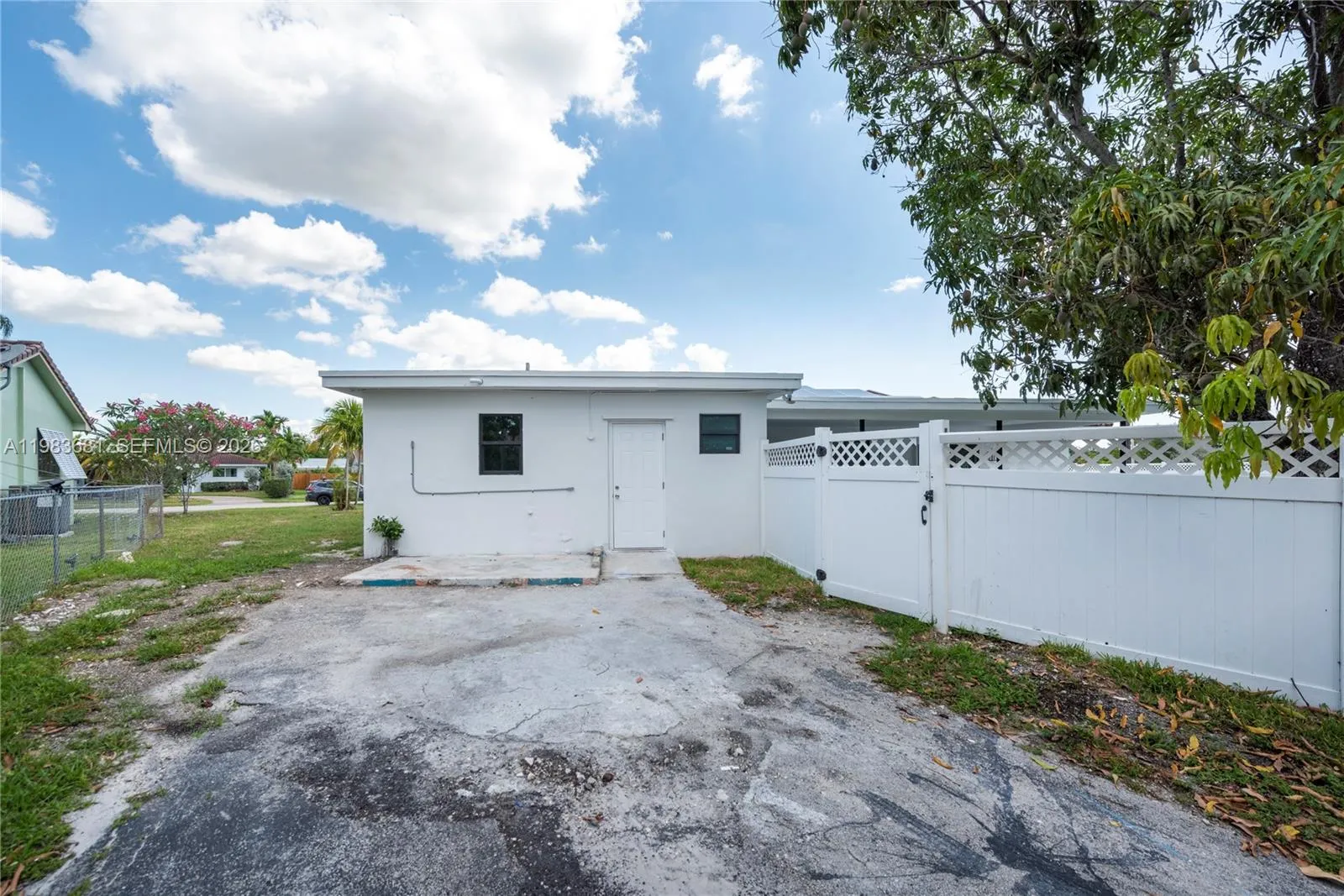 4700 Mckinley St, Hollywood, Florida 33021, Hollywood, Florida 33021, 5 Bedrooms Bedrooms, ,3 BathroomsBathrooms,Residential Lease,For Rent,4700 Mckinley St, Hollywood, Florida 33021,A11983681