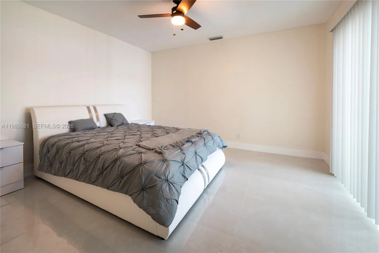 4700 Mckinley St, Hollywood, Florida 33021, Hollywood, Florida 33021, 5 Bedrooms Bedrooms, ,3 BathroomsBathrooms,Residential Lease,For Rent,4700 Mckinley St, Hollywood, Florida 33021,A11983681