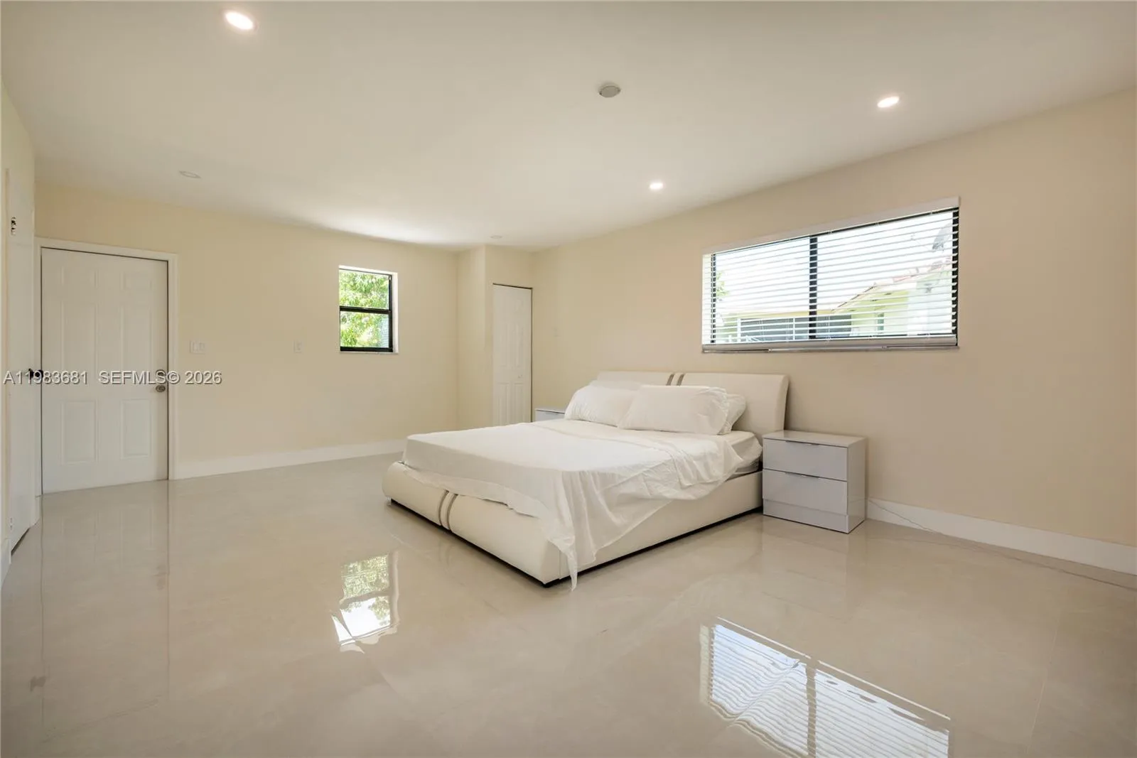 4700 Mckinley St, Hollywood, Florida 33021, Hollywood, Florida 33021, 5 Bedrooms Bedrooms, ,3 BathroomsBathrooms,Residential Lease,For Rent,4700 Mckinley St, Hollywood, Florida 33021,A11983681