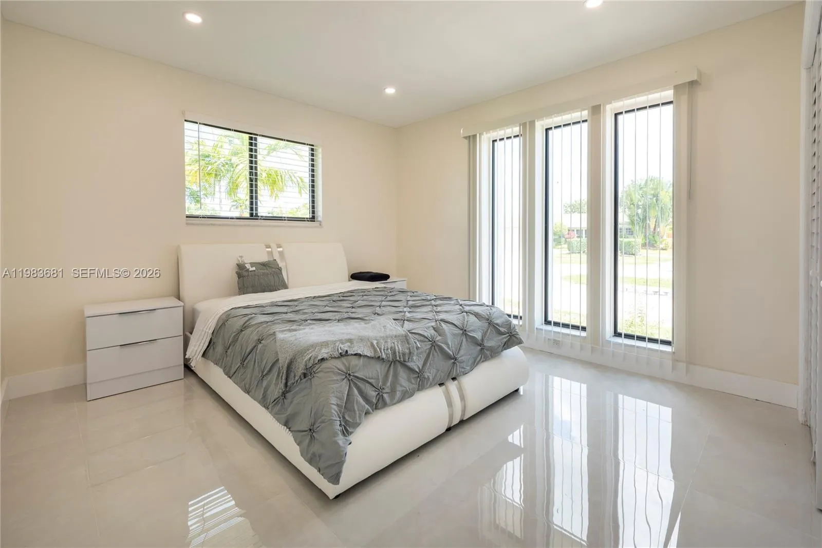 4700 Mckinley St, Hollywood, Florida 33021, Hollywood, Florida 33021, 5 Bedrooms Bedrooms, ,3 BathroomsBathrooms,Residential Lease,For Rent,4700 Mckinley St, Hollywood, Florida 33021,A11983681