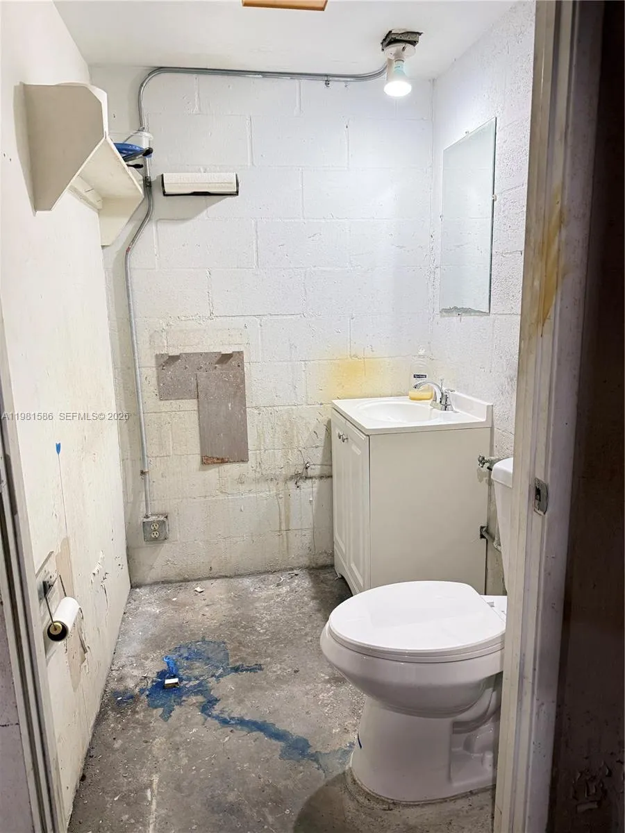 1775 Blount Rd 414, Pompano Beach, Florida 33069, Pompano Beach, Florida 33069, ,Commercial Lease,For Rent,1775 Blount Rd 414, Pompano Beach, Florida 33069,A11981586