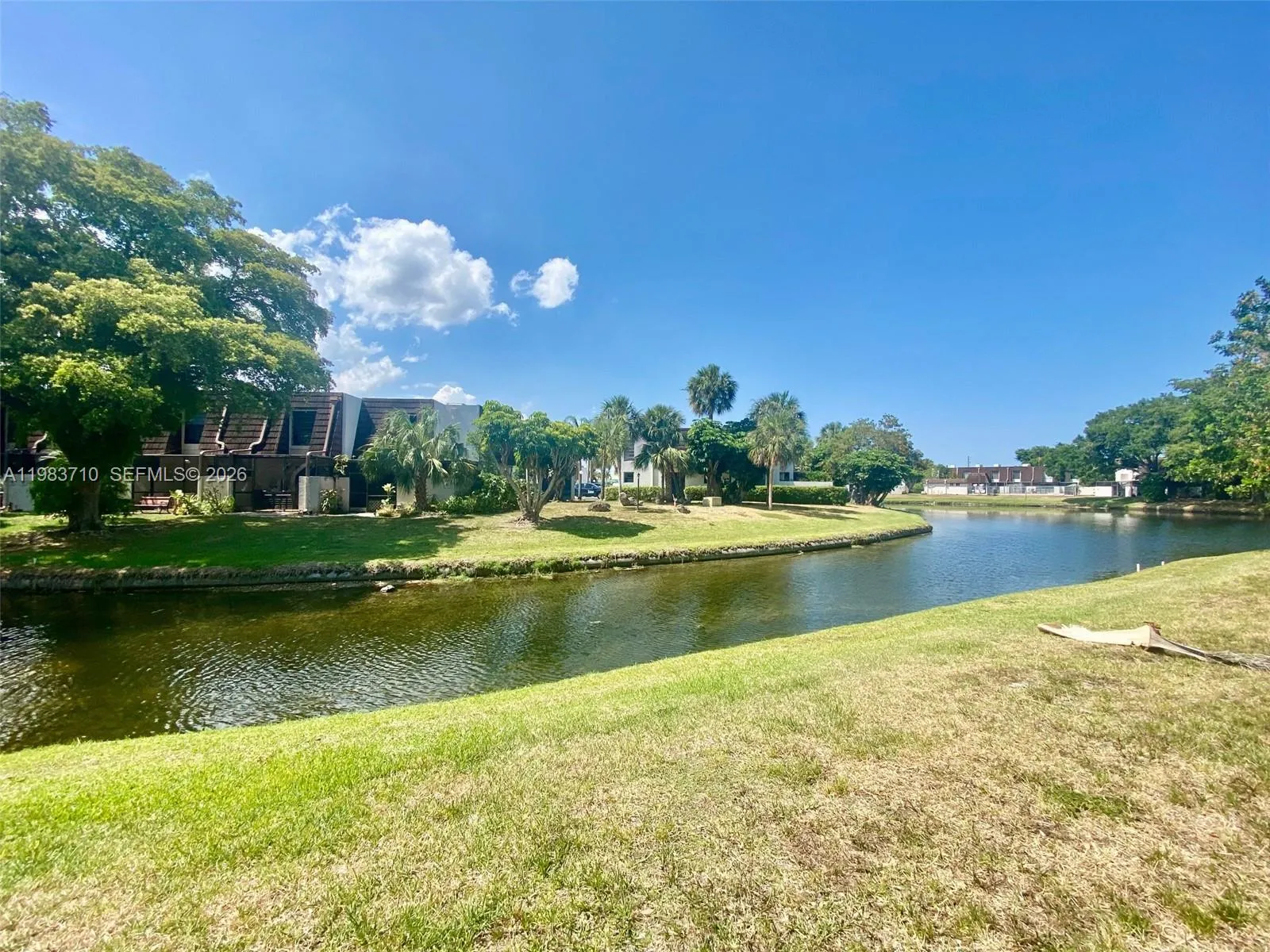 8975 Palm Tree Ln 8975, Pembroke Pines, Florida 33, Pembroke Pines, Florida 33024, 2 Bedrooms Bedrooms, ,2 BathroomsBathrooms,Residential,For Sale,8975 Palm Tree Ln 8975, Pembroke Pines, Florida 33,A11983710