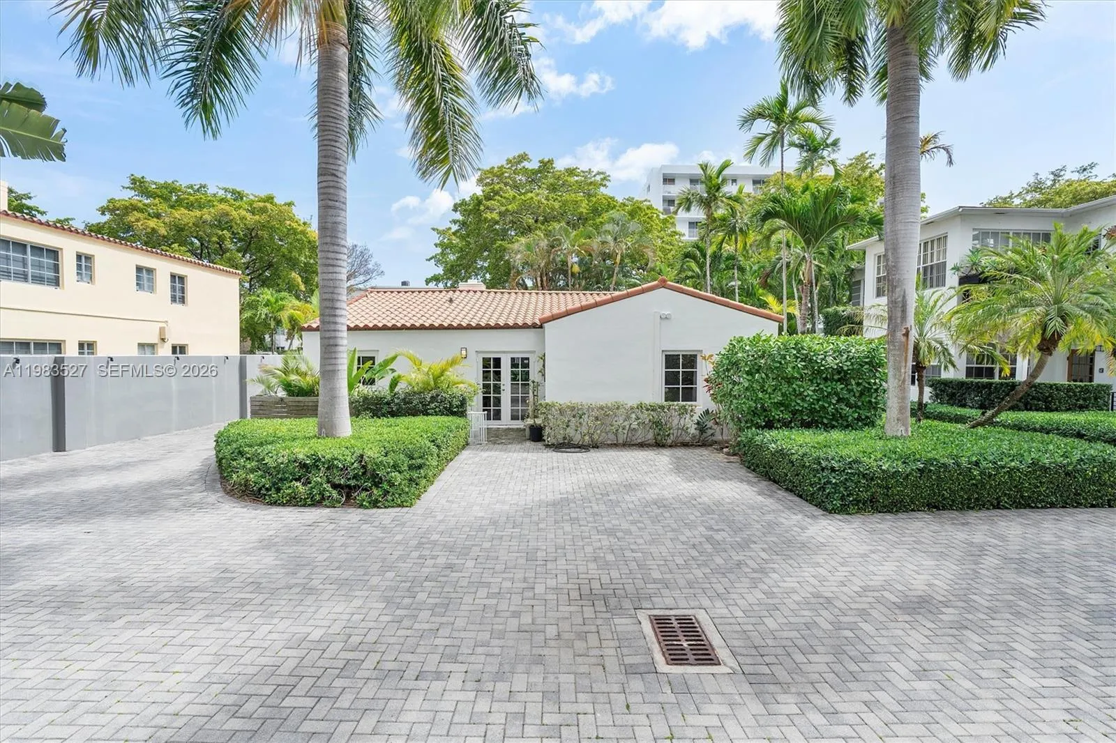 1024 Lenox Ave 1, Miami Beach, Florida 33139, Miami Beach, Florida 33139, 3 Bedrooms Bedrooms, ,2 BathroomsBathrooms,Residential Lease,For Rent,1024 Lenox Ave 1, Miami Beach, Florida 33139,A11983527