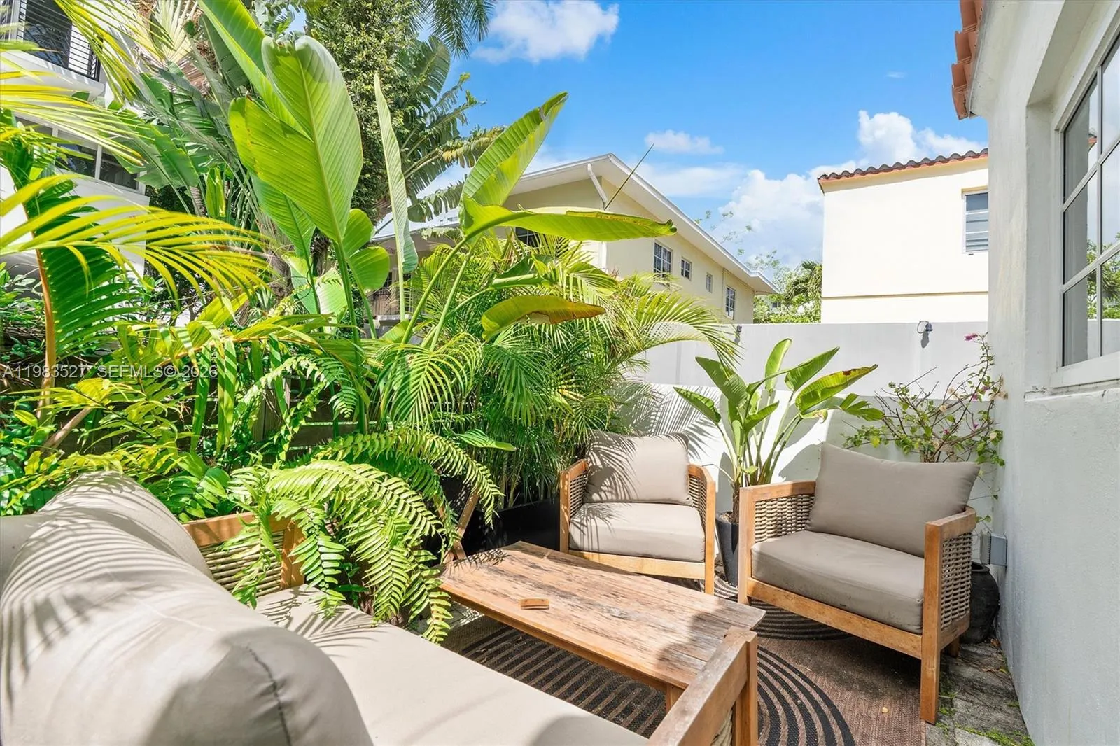 1024 Lenox Ave 1, Miami Beach, Florida 33139, Miami Beach, Florida 33139, 3 Bedrooms Bedrooms, ,2 BathroomsBathrooms,Residential Lease,For Rent,1024 Lenox Ave 1, Miami Beach, Florida 33139,A11983527