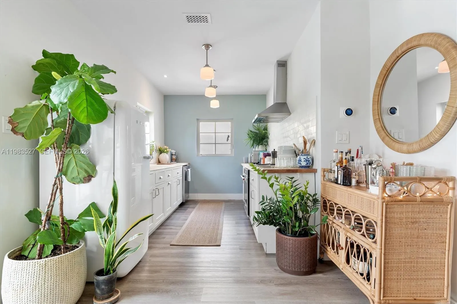 1024 Lenox Ave 1, Miami Beach, Florida 33139, Miami Beach, Florida 33139, 3 Bedrooms Bedrooms, ,2 BathroomsBathrooms,Residential Lease,For Rent,1024 Lenox Ave 1, Miami Beach, Florida 33139,A11983527