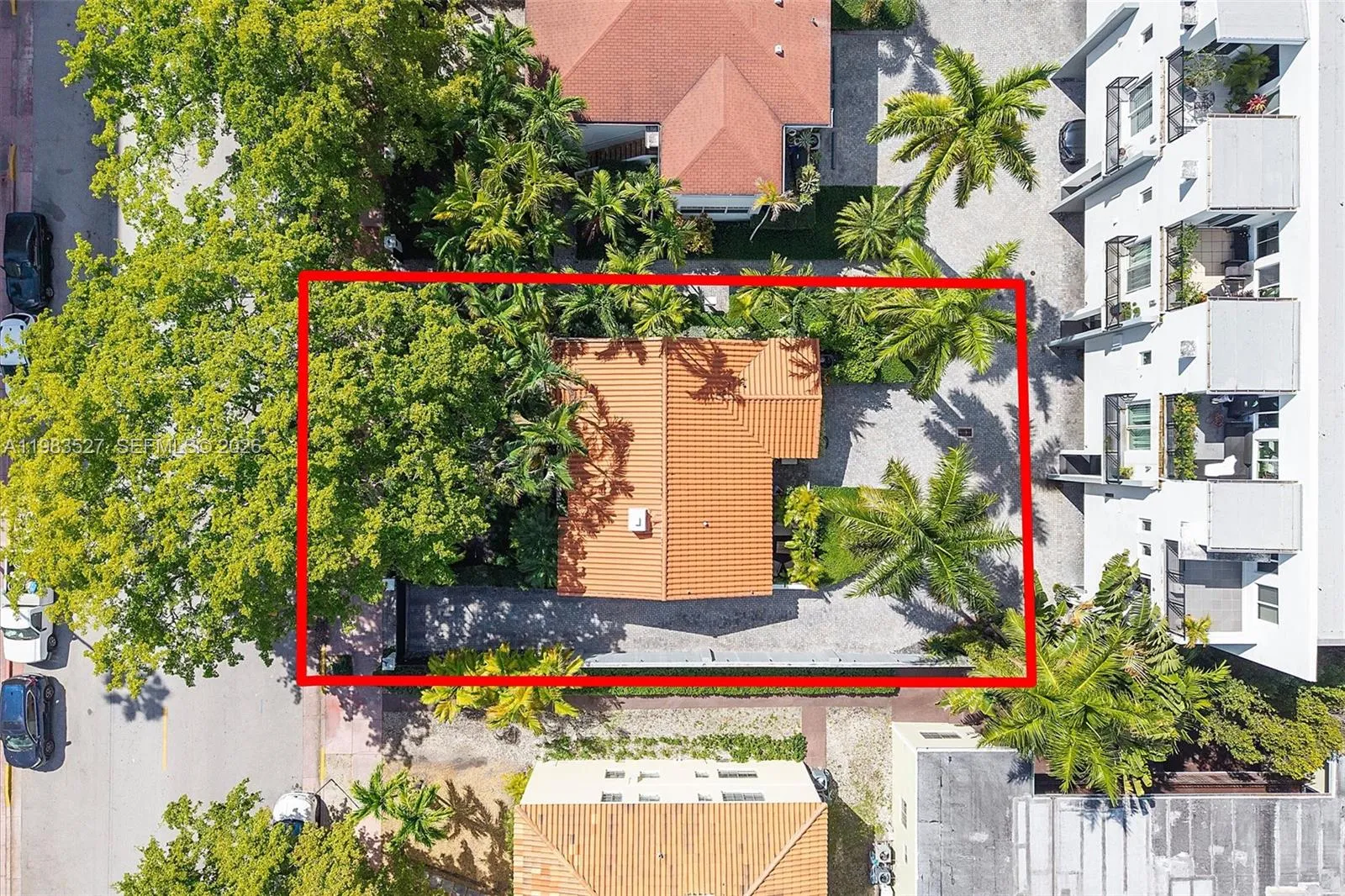 1024 Lenox Ave 1, Miami Beach, Florida 33139, Miami Beach, Florida 33139, 3 Bedrooms Bedrooms, ,2 BathroomsBathrooms,Residential Lease,For Rent,1024 Lenox Ave 1, Miami Beach, Florida 33139,A11983527