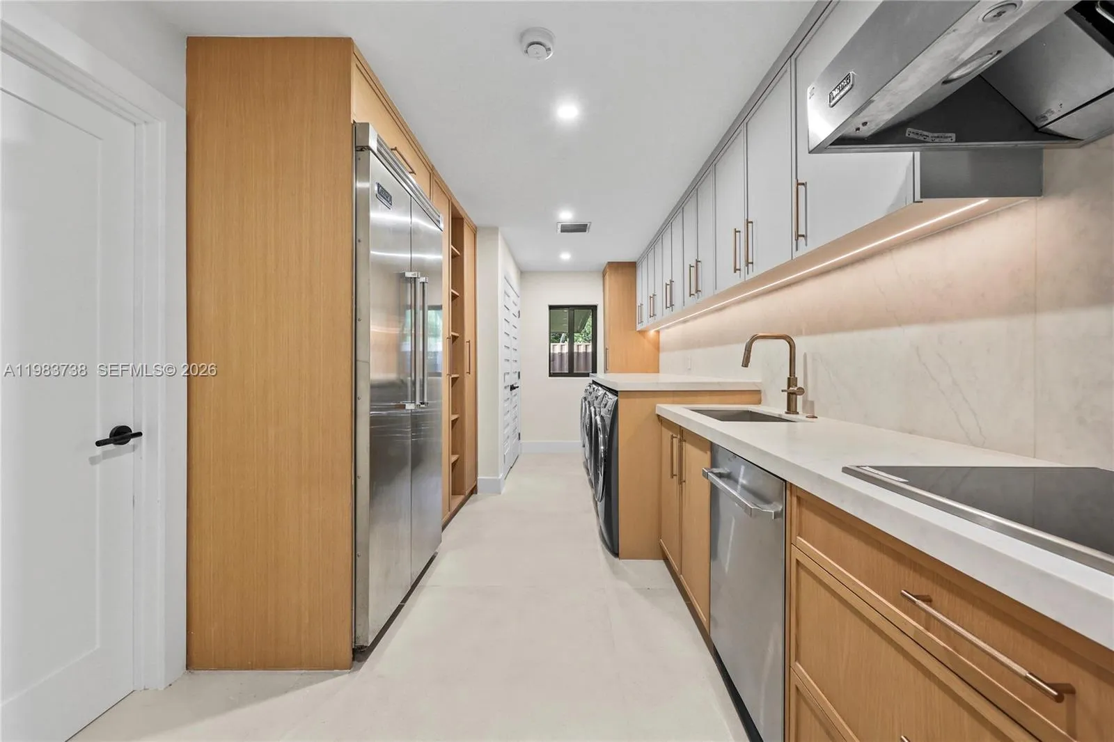 3320 Sw 121st Ave, Davie, Florida 33330, Davie, Florida 33330, 7 Bedrooms Bedrooms, ,6 BathroomsBathrooms,Residential Lease,For Rent,3320 Sw 121st Ave, Davie, Florida 33330,A11983738
