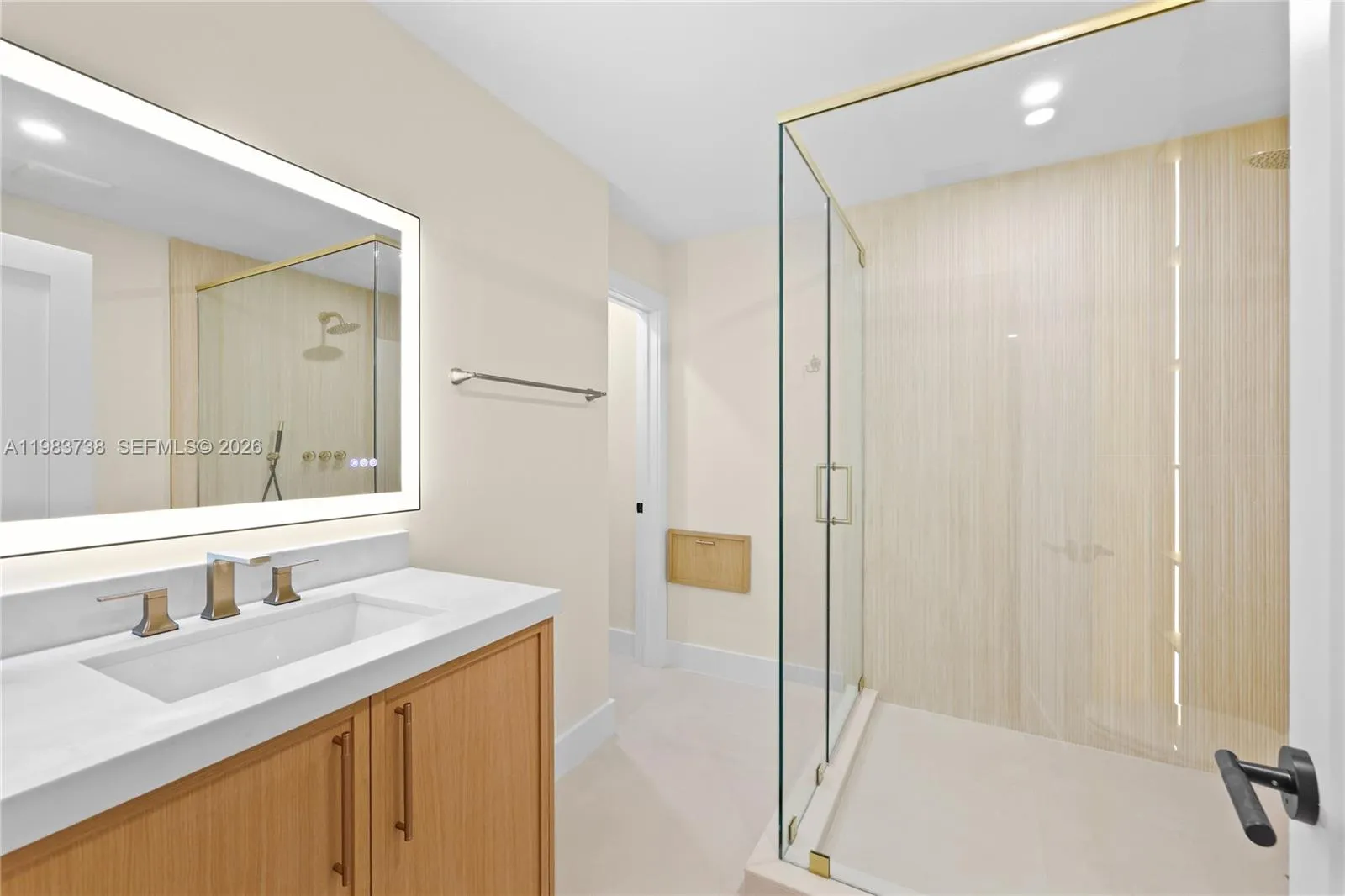 3320 Sw 121st Ave, Davie, Florida 33330, Davie, Florida 33330, 7 Bedrooms Bedrooms, ,6 BathroomsBathrooms,Residential Lease,For Rent,3320 Sw 121st Ave, Davie, Florida 33330,A11983738