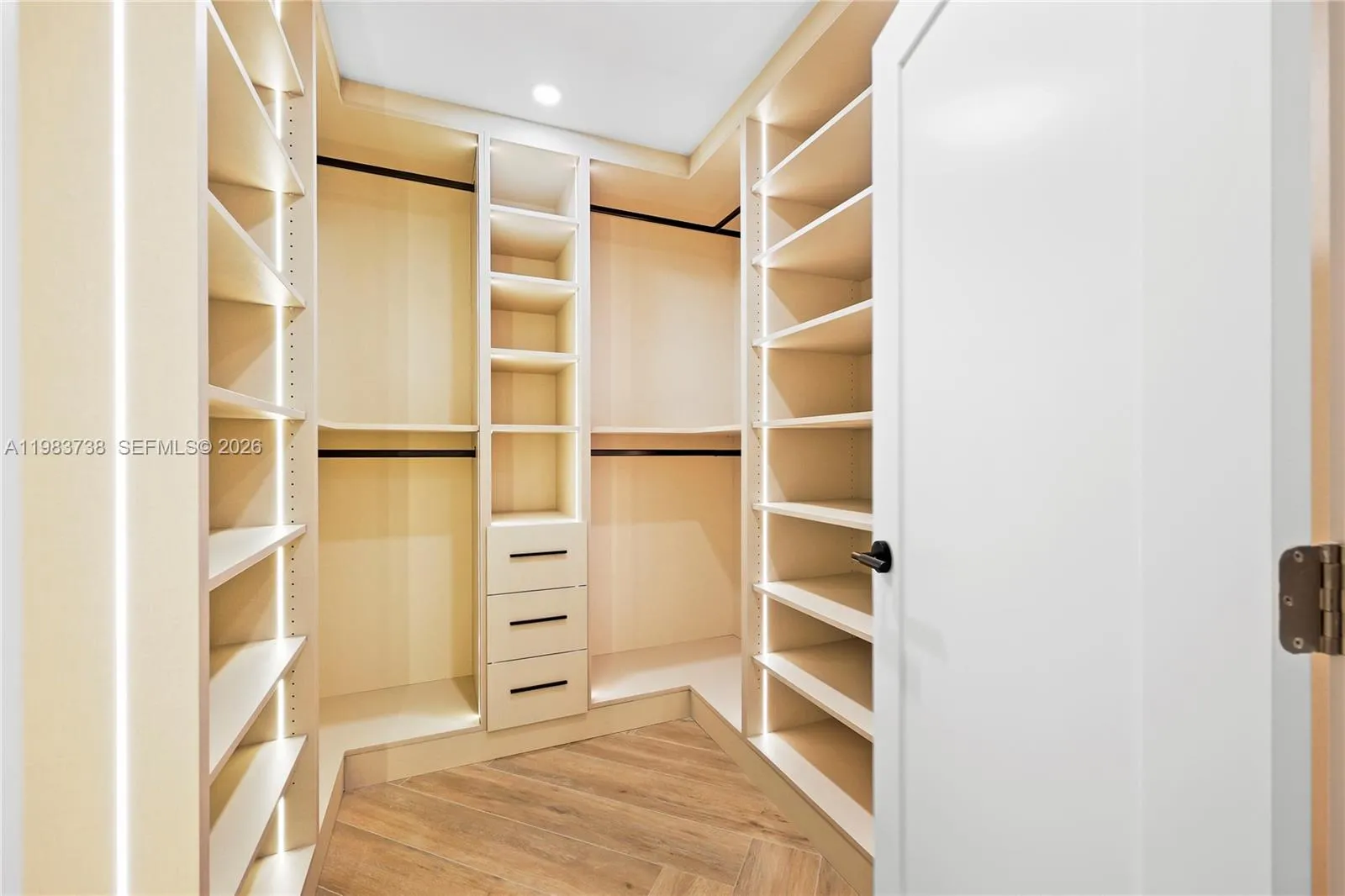 3320 Sw 121st Ave, Davie, Florida 33330, Davie, Florida 33330, 7 Bedrooms Bedrooms, ,6 BathroomsBathrooms,Residential Lease,For Rent,3320 Sw 121st Ave, Davie, Florida 33330,A11983738