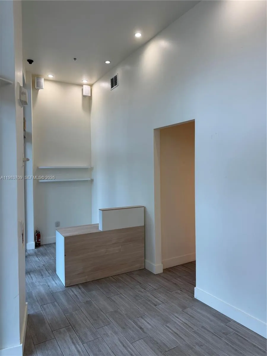 110 Washington Ave Cu-7, Miami Beach, Florida 3313, Miami Beach, Florida 33139, ,Commercial Lease,For Rent,110 Washington Ave Cu-7, Miami Beach, Florida 3313,A11983709