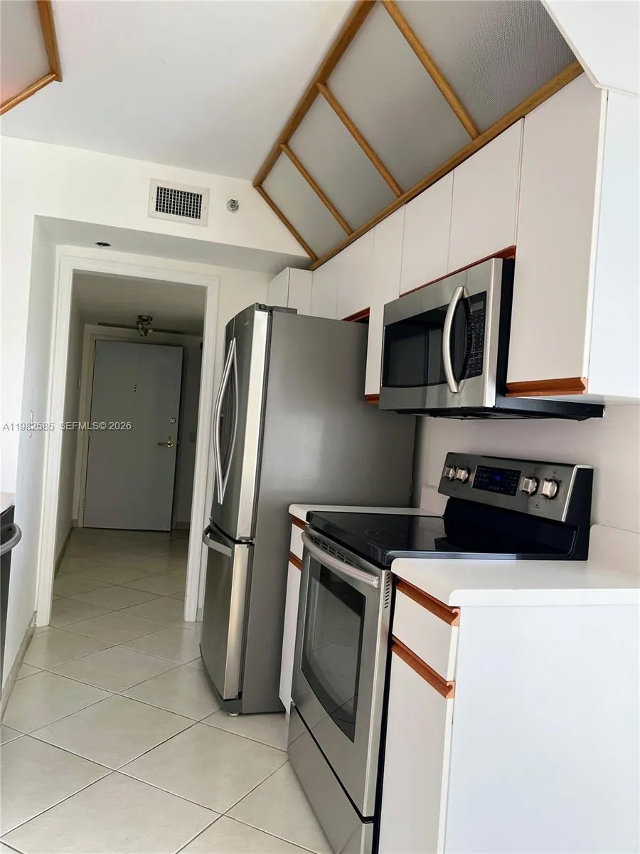 3610 Yacht Club Dr 1515, Aventura, Florida 33180, Aventura, Florida 33180, 2 Bedrooms Bedrooms, ,2 BathroomsBathrooms,Residential Lease,For Rent,3610 Yacht Club Dr 1515, Aventura, Florida 33180,A11982585
