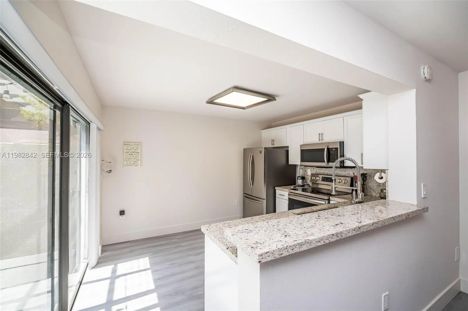 4702 Sw 67th Ave O7, Miami, Florida 33155, Miami, Florida 33155, 3 Bedrooms Bedrooms, ,2 BathroomsBathrooms,Residential Lease,For Rent,4702 Sw 67th Ave O7, Miami, Florida 33155,A11982842