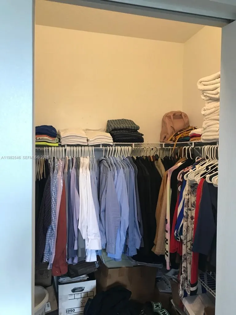 2142 Siena Way, Hollywood, Florida 33021, Hollywood, Florida 33021, 3 Bedrooms Bedrooms, ,2 BathroomsBathrooms,Residential Lease,For Rent,2142 Siena Way, Hollywood, Florida 33021,A11982546