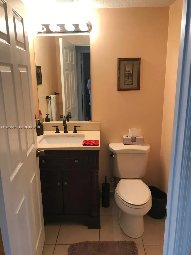 2142 Siena Way, Hollywood, Florida 33021, Hollywood, Florida 33021, 3 Bedrooms Bedrooms, ,2 BathroomsBathrooms,Residential Lease,For Rent,2142 Siena Way, Hollywood, Florida 33021,A11982546