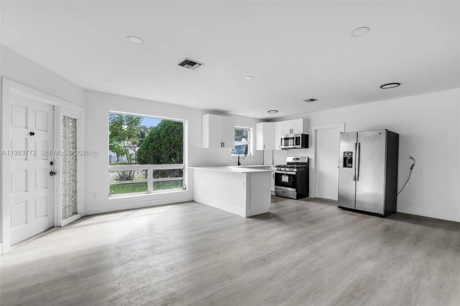 6831 Greene St, Hollywood, Florida 33024, Hollywood, Florida 33024, 2 Bedrooms Bedrooms, ,1 BathroomBathrooms,Residential,For Sale,6831 Greene St, Hollywood, Florida 33024,A11983772