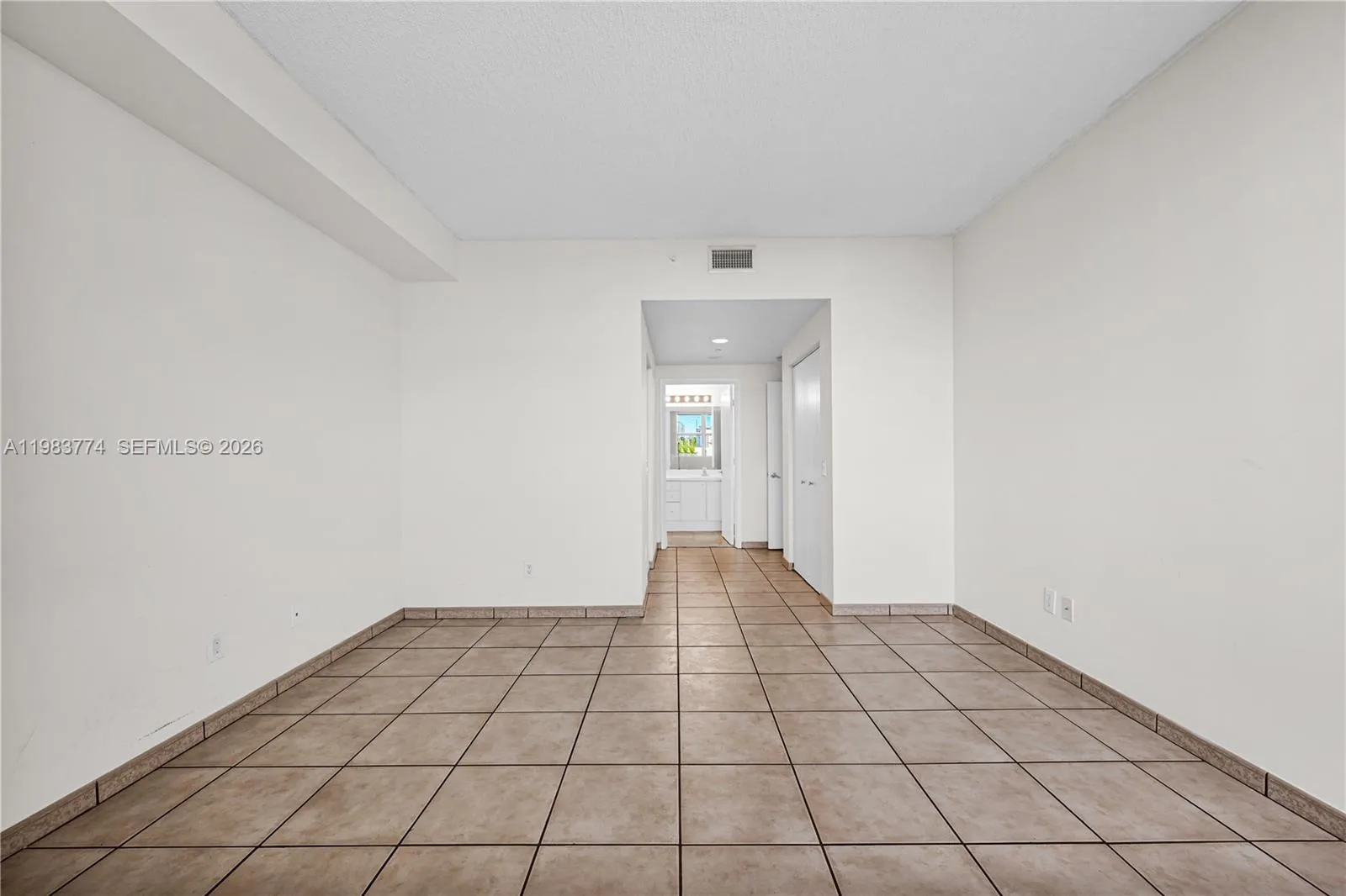 2475 Brickell Ave 703, Miami, Florida 33129, Miami, Florida 33129, 1 Bedroom Bedrooms, ,1 BathroomBathrooms,Residential Lease,For Rent,2475 Brickell Ave 703, Miami, Florida 33129,A11983774