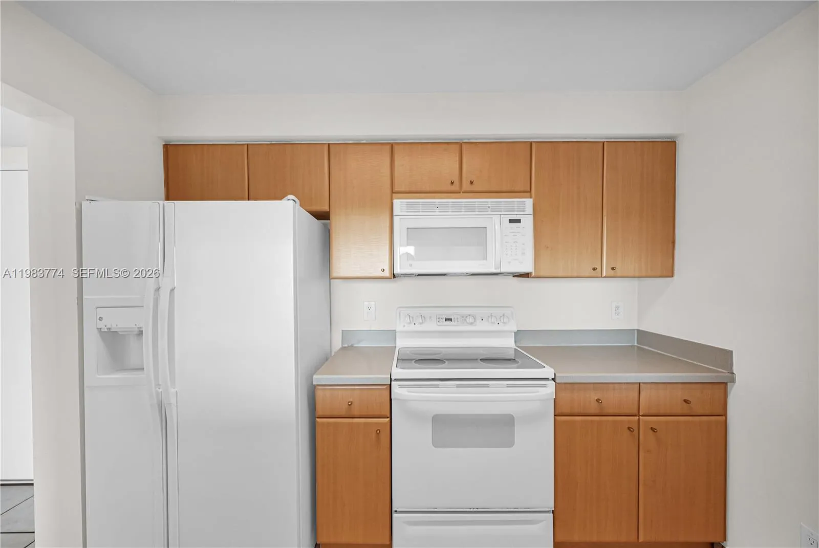 2475 Brickell Ave 703, Miami, Florida 33129, Miami, Florida 33129, 1 Bedroom Bedrooms, ,1 BathroomBathrooms,Residential Lease,For Rent,2475 Brickell Ave 703, Miami, Florida 33129,A11983774